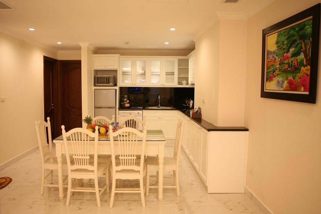 Idc White House Apartment Hanoi Exterior foto