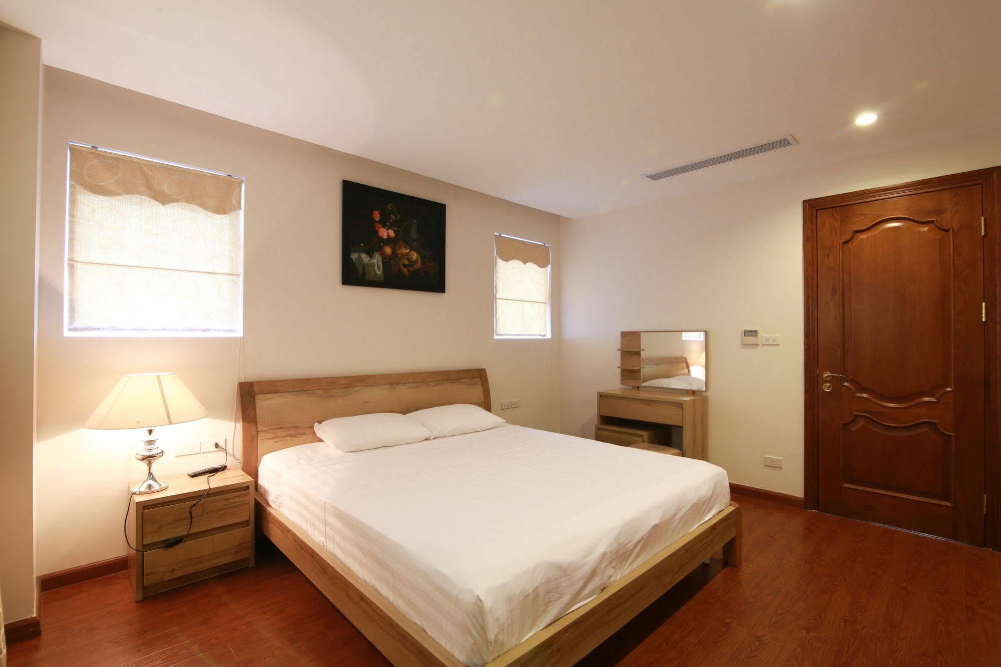Idc White House Apartment Hanoi Exterior foto