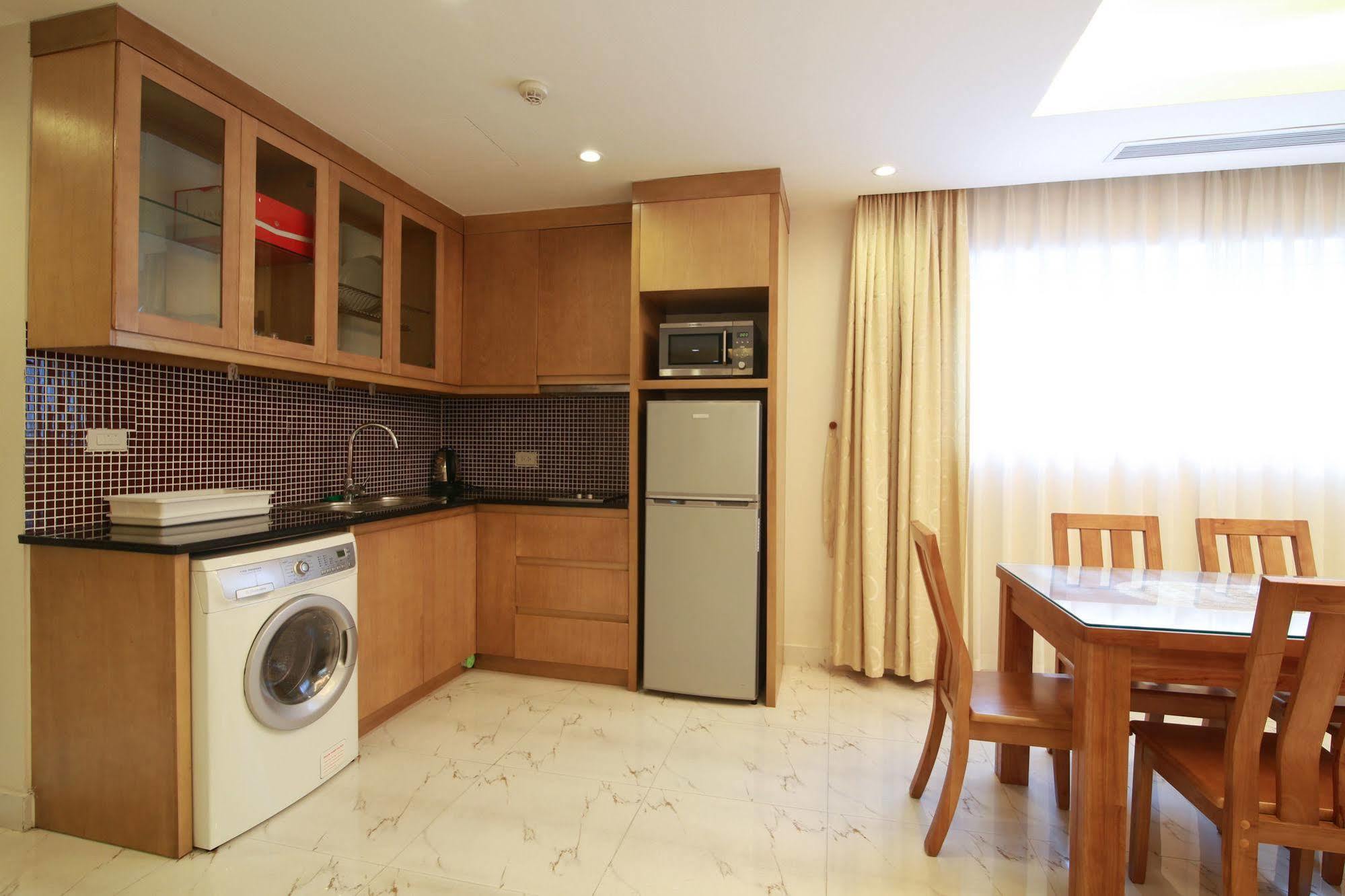 Idc White House Apartment Hanoi Exterior foto