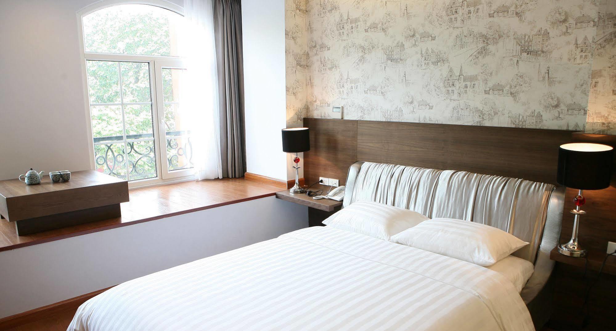 Idc White House Apartment Hanoi Exterior foto